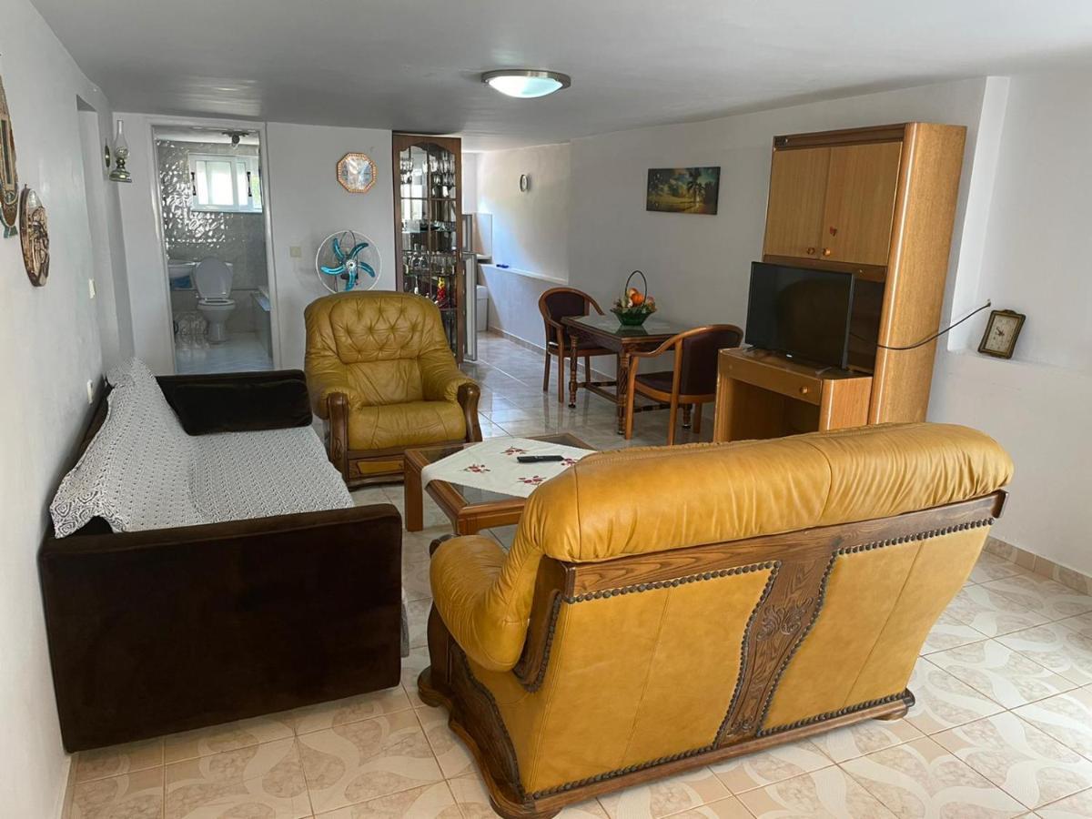 Apartamente Gleni Sarandë Eksteriør billede